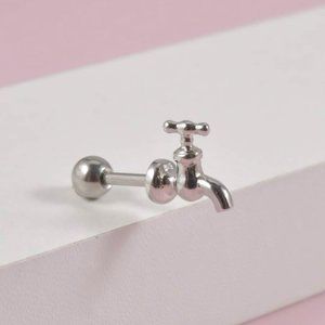 1 pair Piercing stud earrring unique and minimalist style
